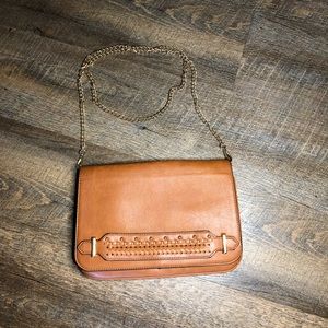 francesca’s•camel purse with gold detailing